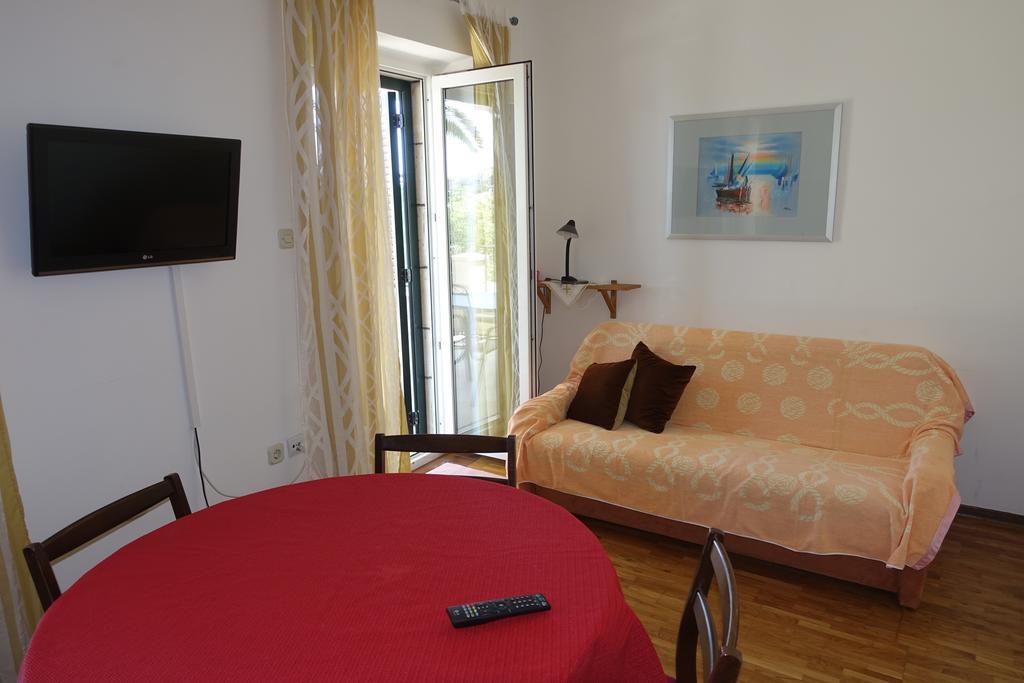Apartments Lena Podgora Room photo