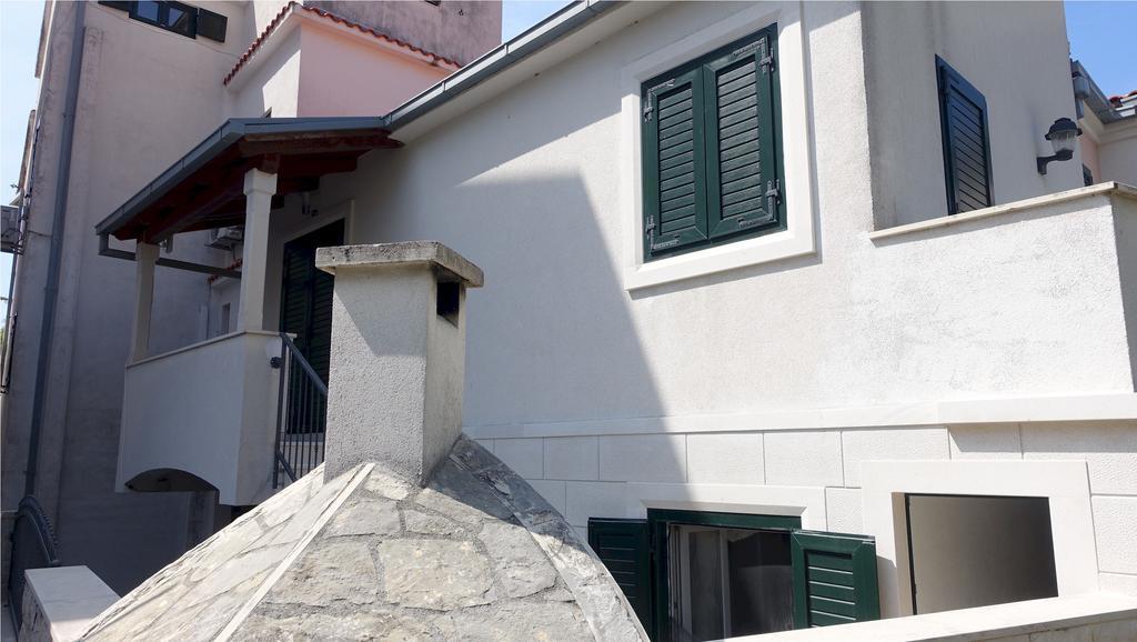 Apartments Lena Podgora Exterior photo